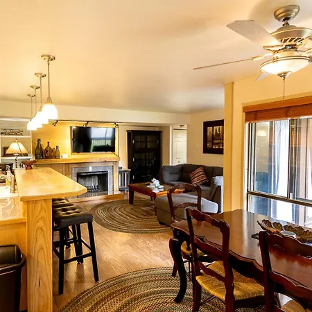 Wild Irishman 1041A Apartamento